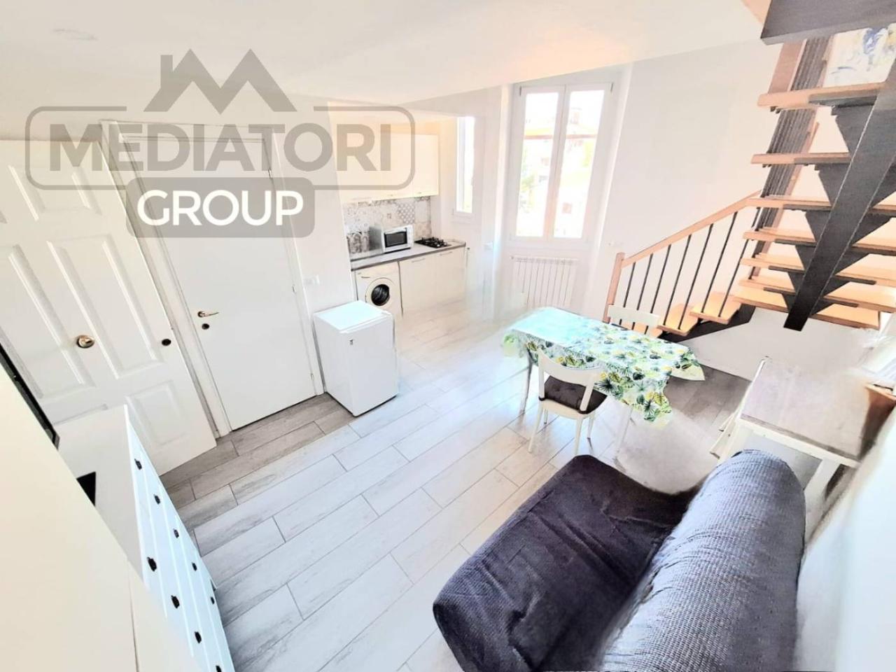 7 rooms Penthouse in Florence, Italy No. 38904