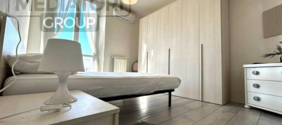 7 rooms Penthouse in Florence, Italy No. 38904 11
