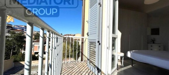 7 rooms Penthouse in Florence, Italy No. 38904 14