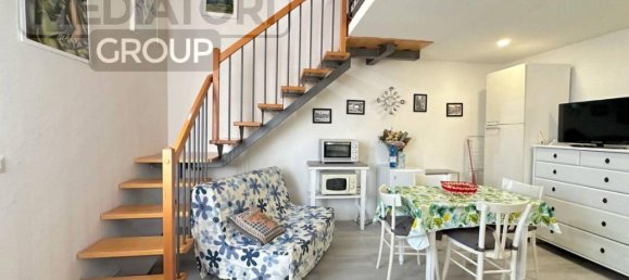 7 rooms Penthouse in Florence, Italy No. 38904 2