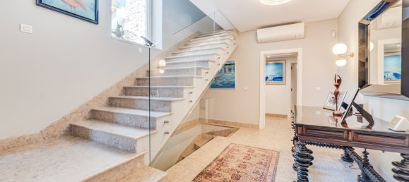 5 bedrooms Villa in Cascais, Portugal No. 96420 17