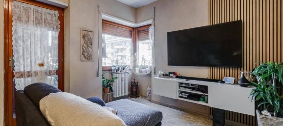 Квартира с 2 спальнями в Рим, Италия № 163083 12