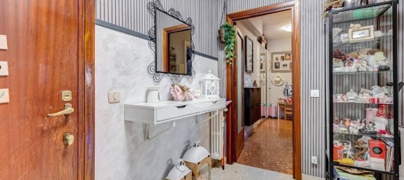 Квартира с 2 спальнями в Рим, Италия № 163083 3