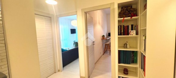 2-salle Appartement à Rome, Italy No. 6039 14