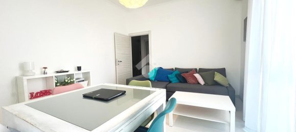 2-salle Appartement à Rome, Italy No. 6039 4