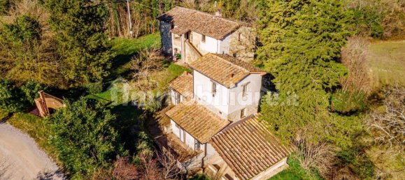 6 Schlafzimmer Villa in Montone, Italy, Nr. 267198 6