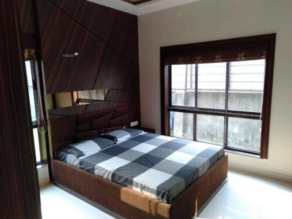 2 bedrooms House in Kolkata, India No. 25181