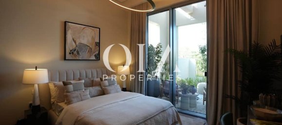 4 bedrooms Villa in Abu Dhabi, UAE No. 18522 11