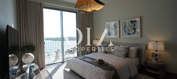 4 bedrooms Villa in Abu Dhabi, UAE No. 18522 10