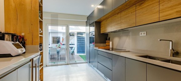 4 Schlafzimmer Villa in Cascais, Portugal, Nr. 103671 17