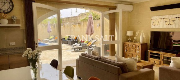 5 chambres Ferme à Xewkija, Malta No. 6111 8