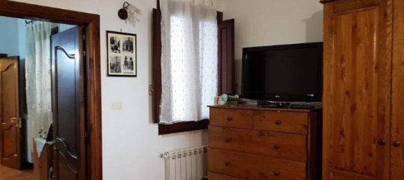 5 bedrooms Apartment in Lecce, Italy No. 12472 6