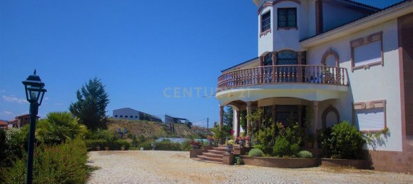 9 bedrooms House in Mirandela, Portugal No. 31075 3