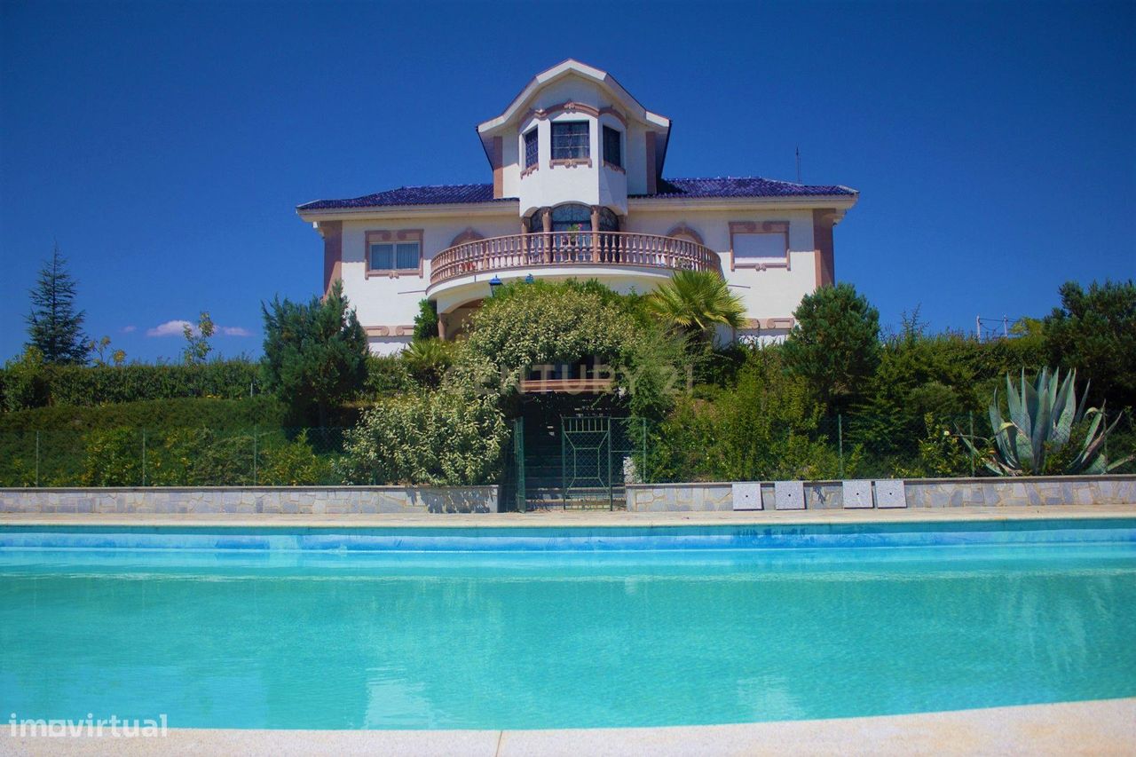 9 bedrooms House in Mirandela, Portugal No. 31075