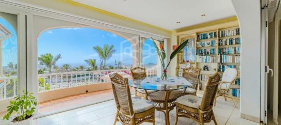 5 bedrooms Villa in Arona, Spain No. 17729 11