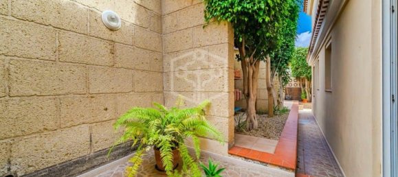 5 bedrooms Villa in Arona, Spain No. 17729 7