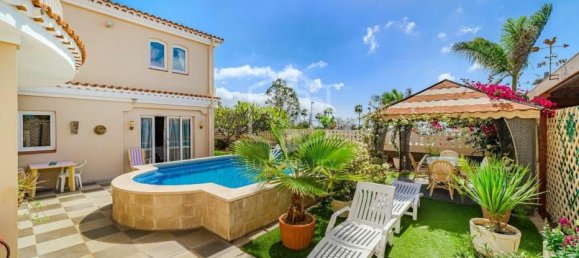 5 bedrooms Villa in Arona, Spain No. 17729 3