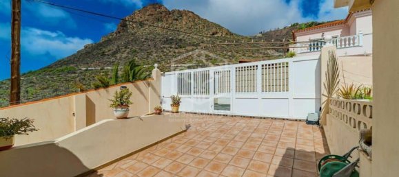 5 bedrooms Villa in Arona, Spain No. 17729 8