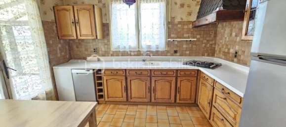 5 bedrooms House in Saint-Pierre-les-Elbeuf, France No. 353741 4