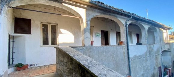 Apartamento de 3 habitaciónes en Gradoli, Italy No. 196123 2