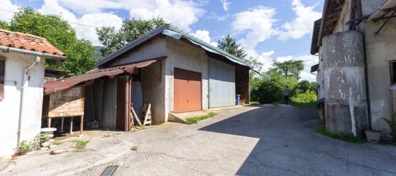 Замки и поместья с 10 комнатами в Порденоне, Италия № 288591 19