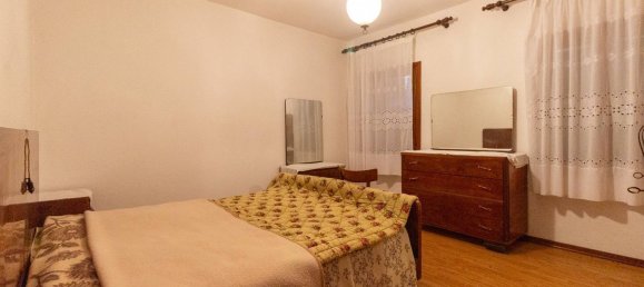 Замки и поместья с 10 комнатами в Порденоне, Италия № 288591 16