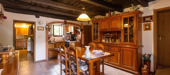 Замки и поместья с 10 комнатами в Порденоне, Италия № 288591 5