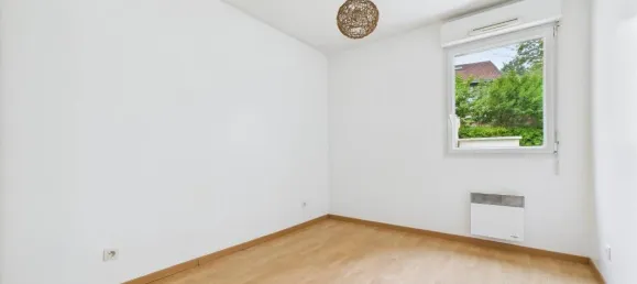 2 bedrooms Apartment in Nantes, France No. 346978 9