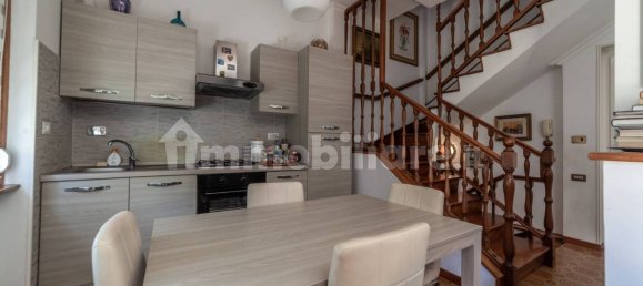 4 Schlafzimmer Haus in Rome, Italy, Nr. 379378 14