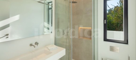 5 bedrooms Villa in Marbella, Spain No. 72772 18