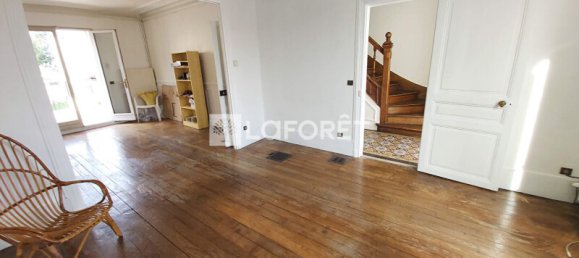 5 bedrooms House in Villemomble, France No. 105590 4