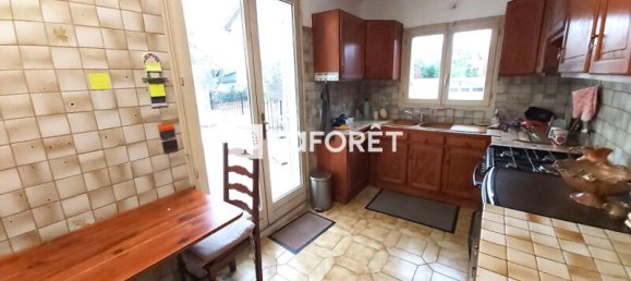 5 bedrooms House in Villemomble, France No. 105590 10