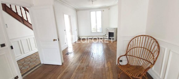 5 bedrooms House in Villemomble, France No. 105590 7