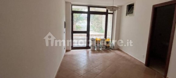 4 Schlafzimmer Haus in Battipaglia, Italy, Nr. 337838 33