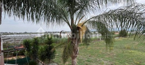 4 bedrooms House in Battipaglia, Italy No. 337838 13