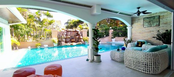 3 bedrooms Cafe / restaurant in Pattaya, Thailand No. 11349 8