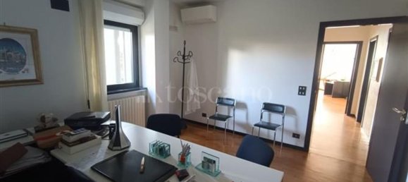 Apartamento de 3 divisões em Bari, Italy N.º 202195 15