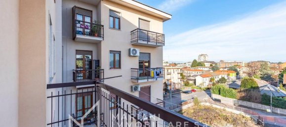 4-salle Appartement à Castellanza, Italy No. 27808 56