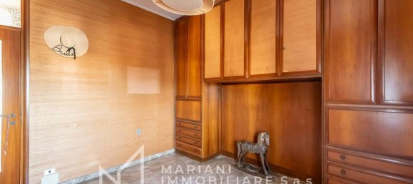 4-salle Appartement à Castellanza, Italy No. 27808 54