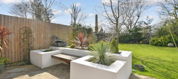 4 Schlafzimmer Haus in Chingford, United Kingdom, Nr. 3932 3