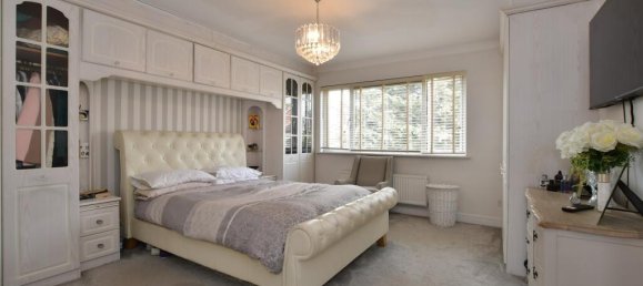 4 Schlafzimmer Haus in Chingford, United Kingdom, Nr. 3932 9