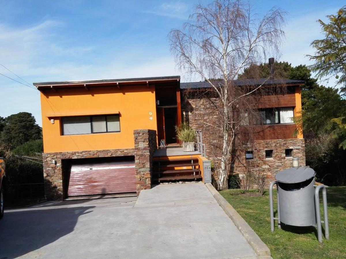 3 bedrooms House in Buenos Aires, Argentina No. 82142