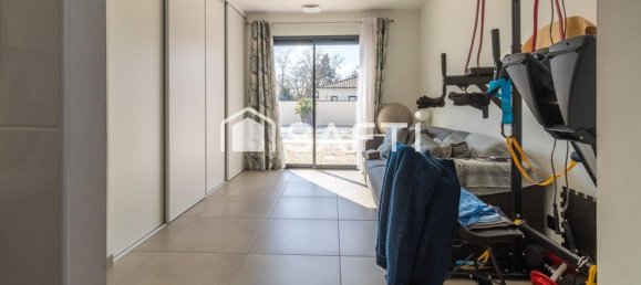 3 bedrooms House in Bergerac, France No. 109069 7