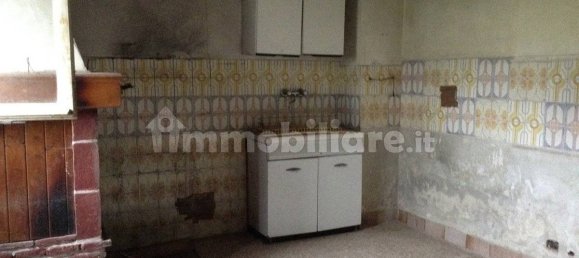 3 bedrooms House in Crespino, Italy No. 11563 5