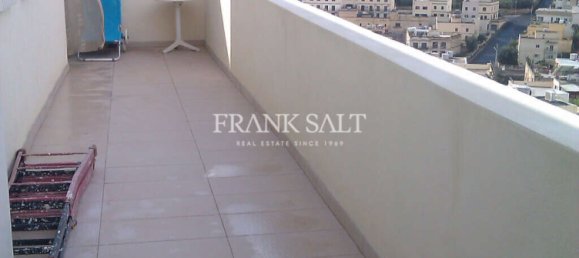 1 bedroom Penthouse in Swieqi, Malta No. 3166 6