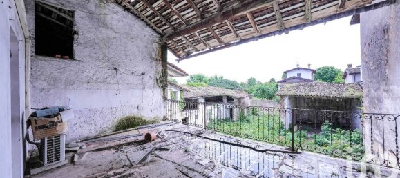 5 bedrooms House in Calcinato, Italy No. 7878 23