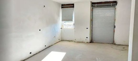 3 bedrooms Apartment in Macerata, Italy No. 315295 3