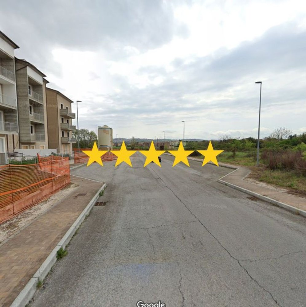 3 bedrooms Apartment in Macerata, Italy No. 315295