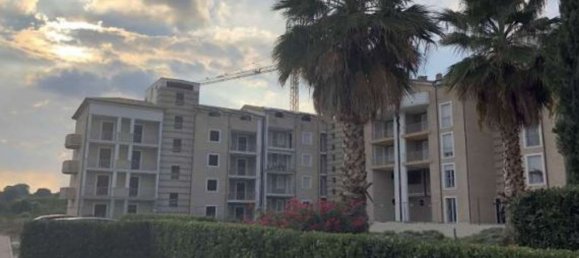 3 bedrooms Apartment in Macerata, Italy No. 315295 5