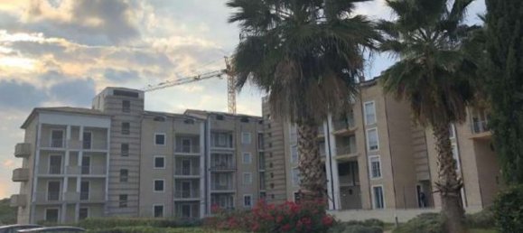 3 bedrooms Apartment in Macerata, Italy No. 315295 4